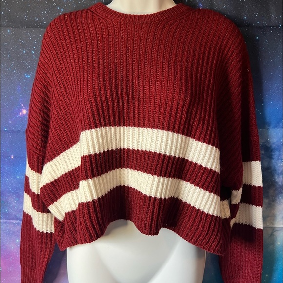 Sweaters - Small - burgundy & white - crop knit sweater